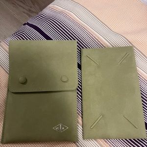 VCA 2 dust bags and 1 pouch
